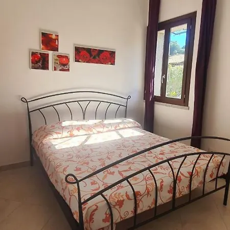 Veronica Cala Sinzias Ferienhaus *